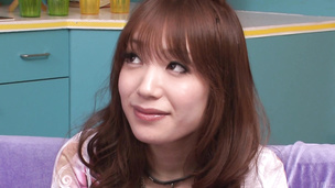 Teen amateur asian girl Ayaka Fujikita gets herself off